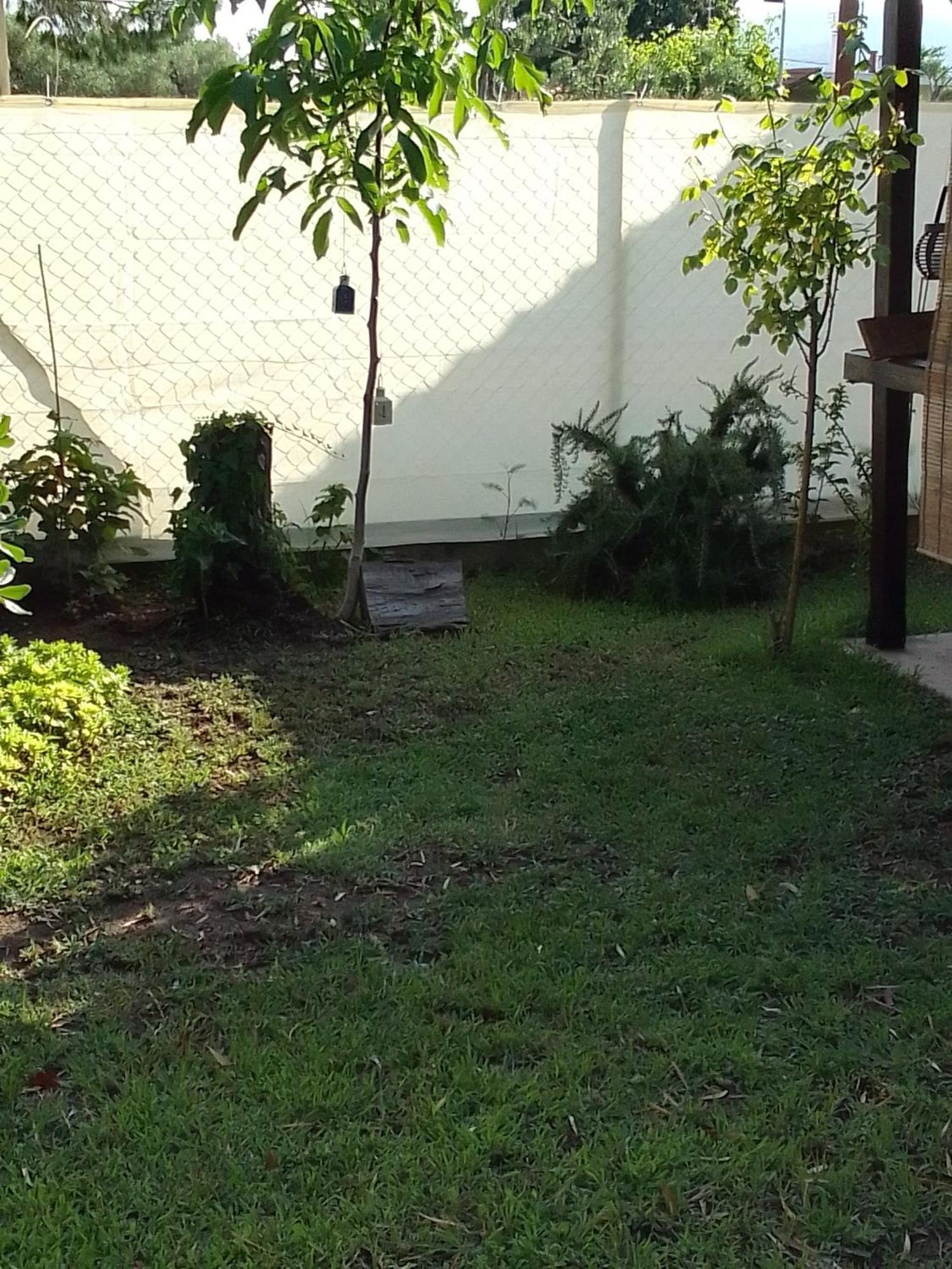Nikolas House דירה